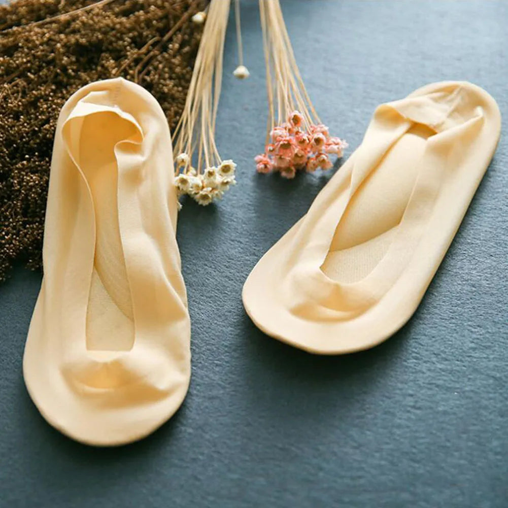 Experience Ultimate Comfort with 3D Arch Massage Women's Summer Socks - Soft Ice Silk Sock Slippers with Anti-Slip Technology