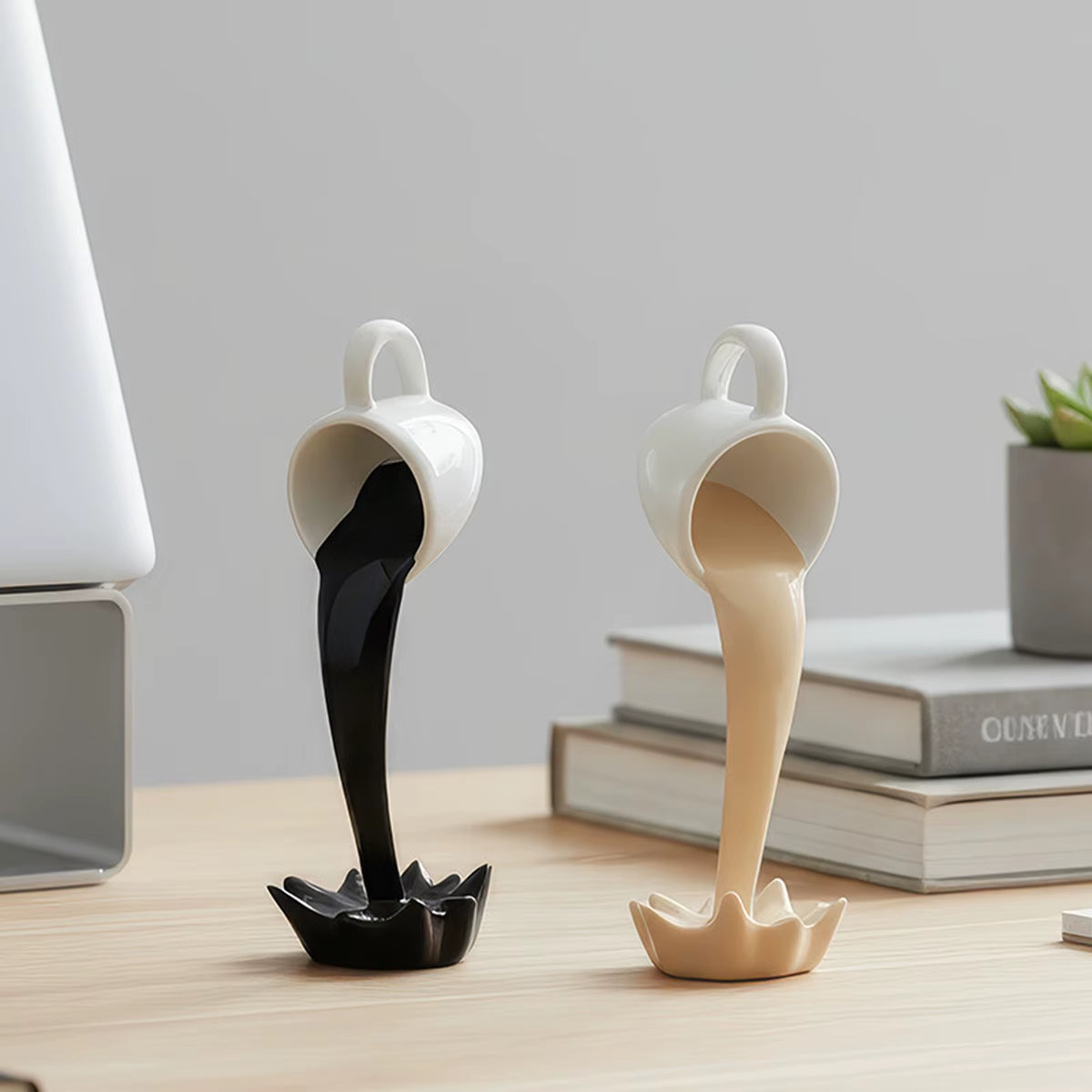 Floating Spilling Coffee Cup Sculpture Kitchen Decoration Spilling Magic Pouring Splash Creative Desktop Decor Home Decoration
